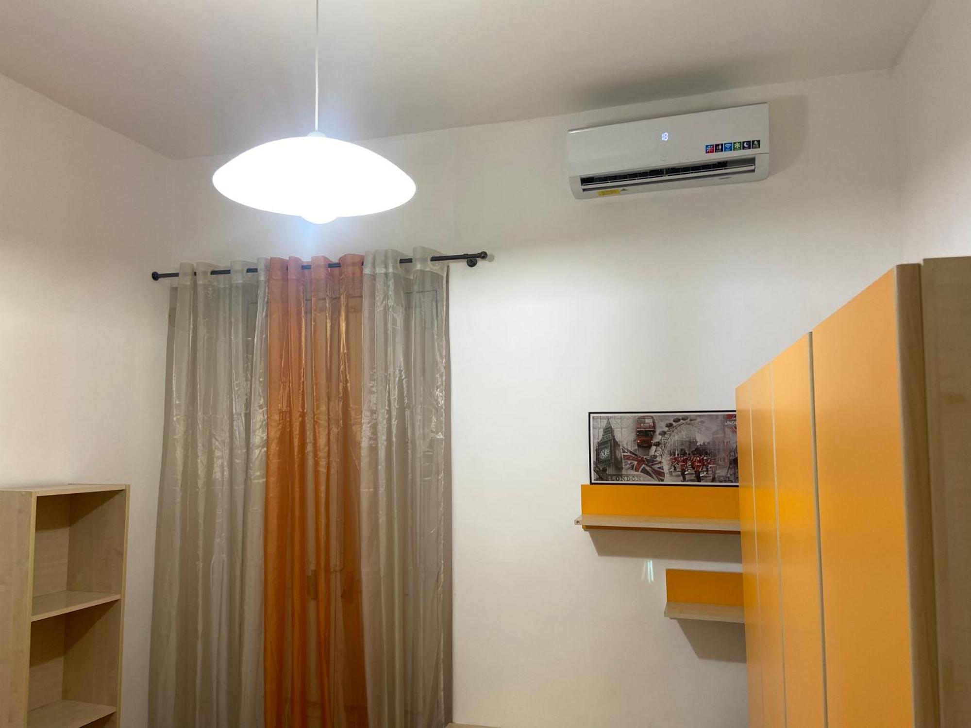 Casa Vacanza La Collegiata คาตาเนีย ภายนอก รูปภาพ